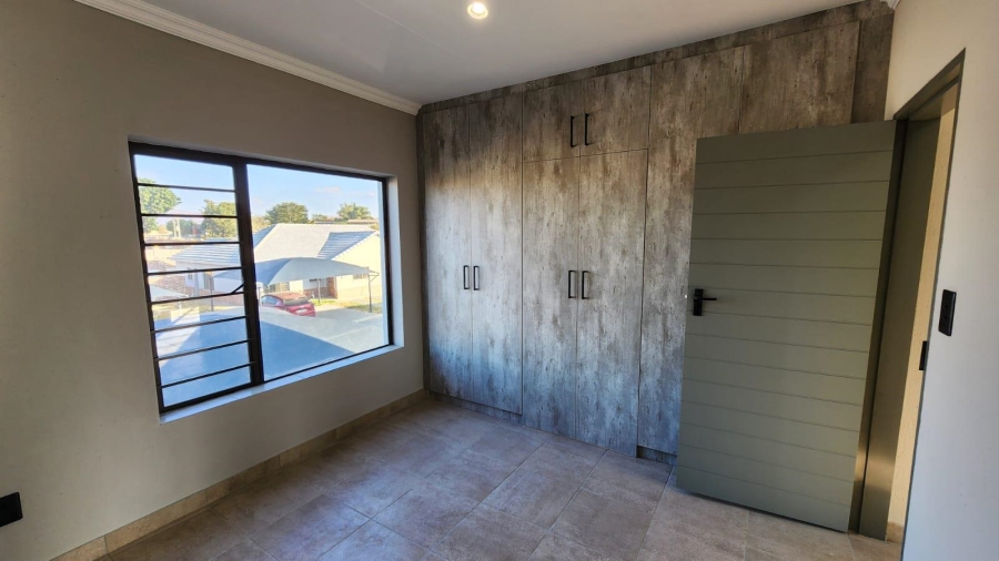 3 Bedroom Property for Sale in Waterval East North West